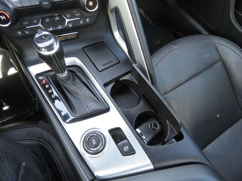 Used 2016 Chevrolet Corvette Z06 w/ 2LZ Preferred Equipment Group RWD image 18