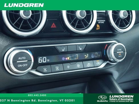 Used 2024 Nissan Sentra SR FWD image 19