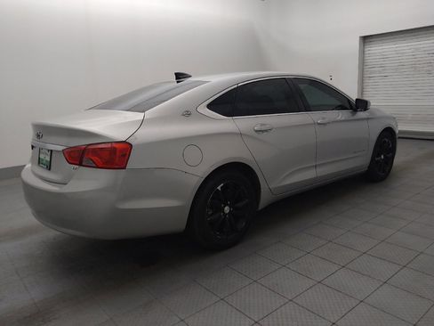 Used 2017 Chevrolet Impala LT image 10