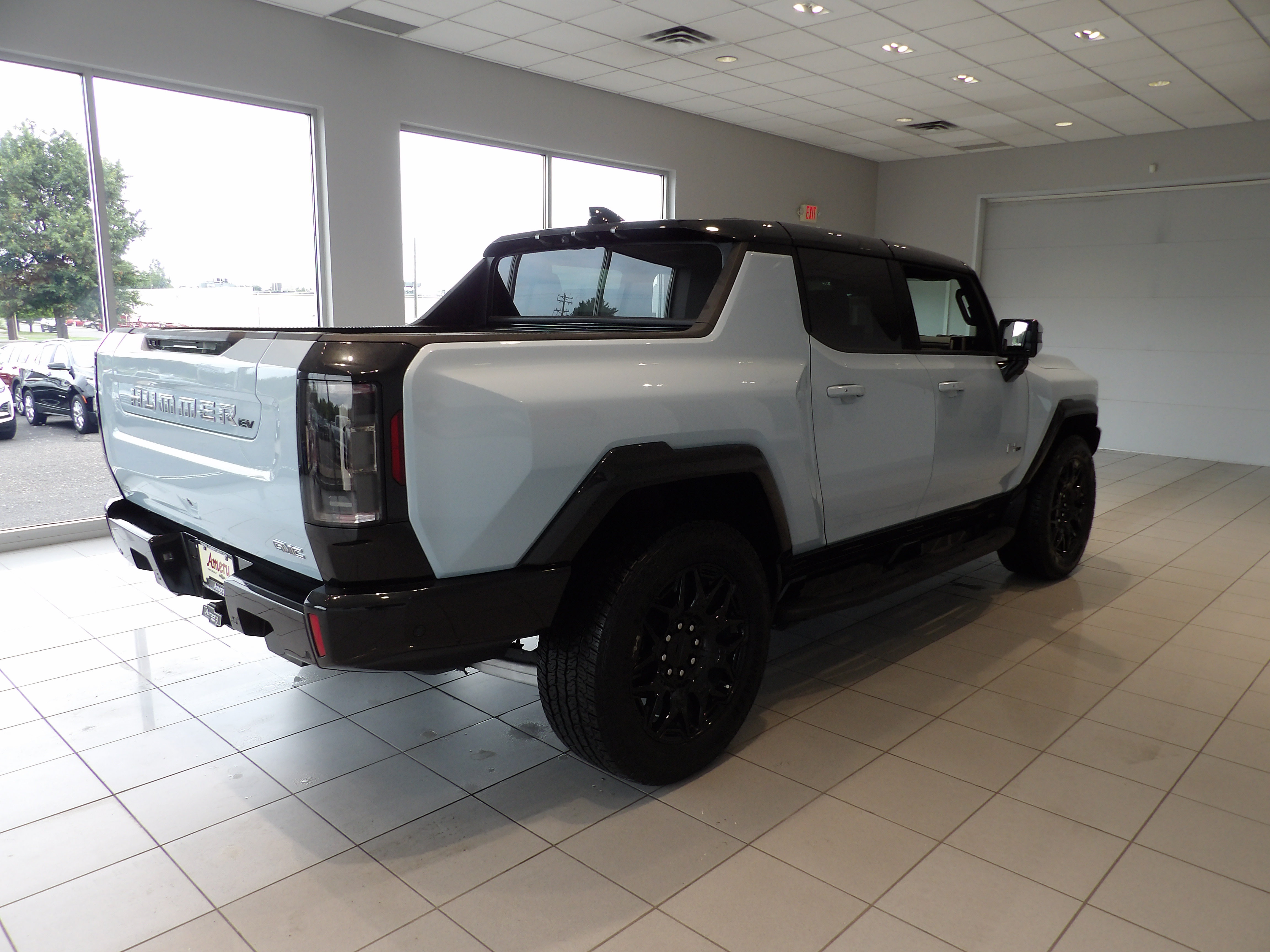 Used 2025 GMC Hummer EV 2X AWD/4WD image 4