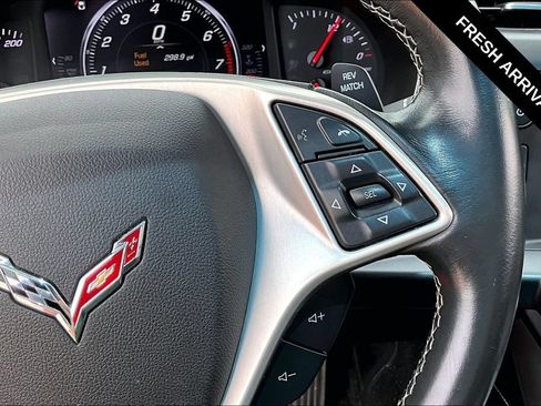 Used 2015 Chevrolet Corvette Stingray Coupe RWD image 12