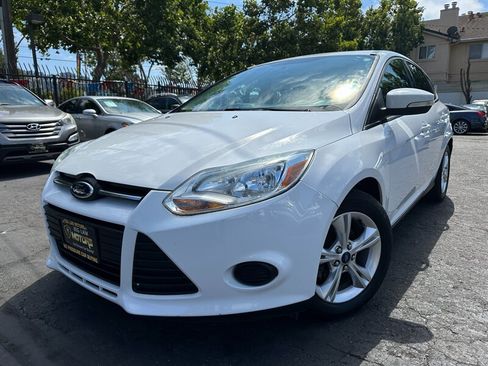 Used 2013 Ford Focus SE image 1