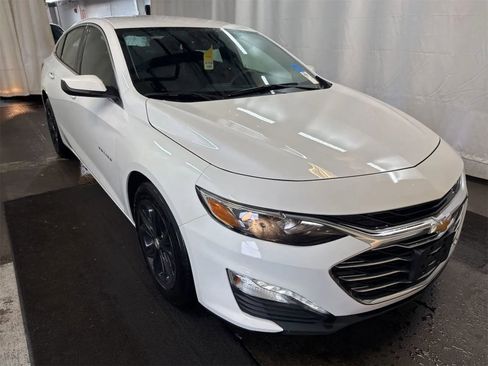 Used 2024 Chevrolet Malibu LT FWD image 4