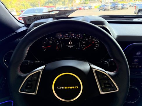 Used 2020 Chevrolet Camaro ZL1 RWD image 15