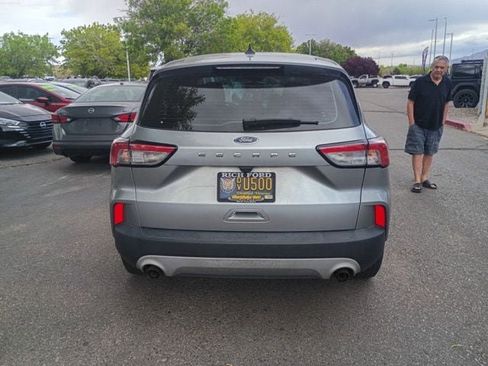 Used 2022 Ford Escape S image 3