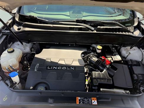 Used 2016 Lincoln MKX Reserve w/ Technology Package AWD/4WD image 22