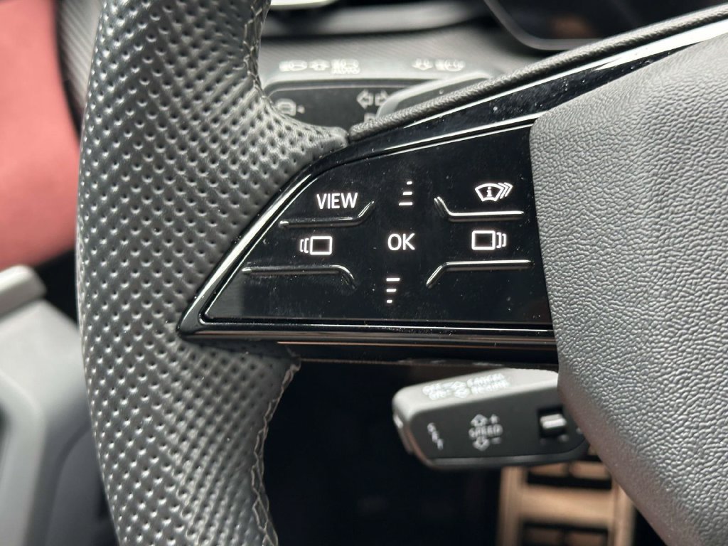 Used 2025 Audi SQ5 Prestige w/ Prestige Package AWD/4WD image 22