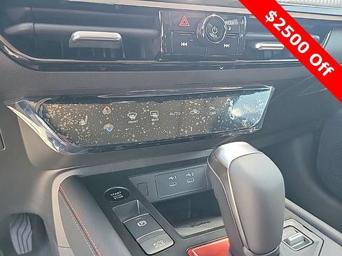 New 2025 Nissan Kicks SR w/ SR Premium Package FWD image 26