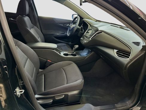 Used 2021 Chevrolet Malibu RS image 32