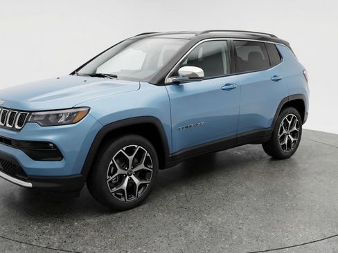 Used 2025 Jeep Compass Limited AWD/4WD image 3