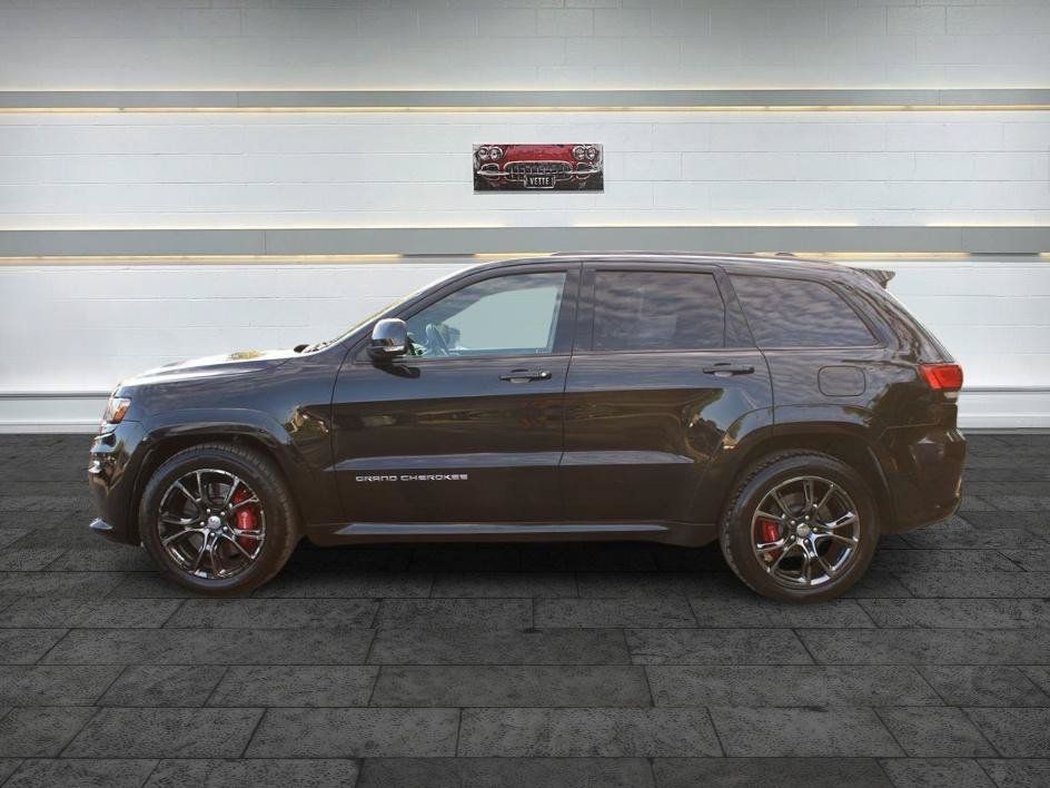 Used 2016 Jeep Grand Cherokee SRT AWD/4WD image 4