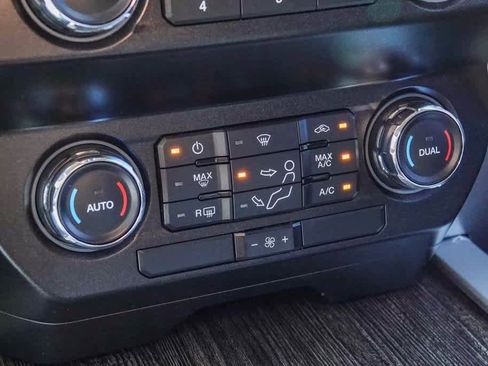 Used 2020 Ford F250 Lariat w/ FX4 Off-Road Package image 22