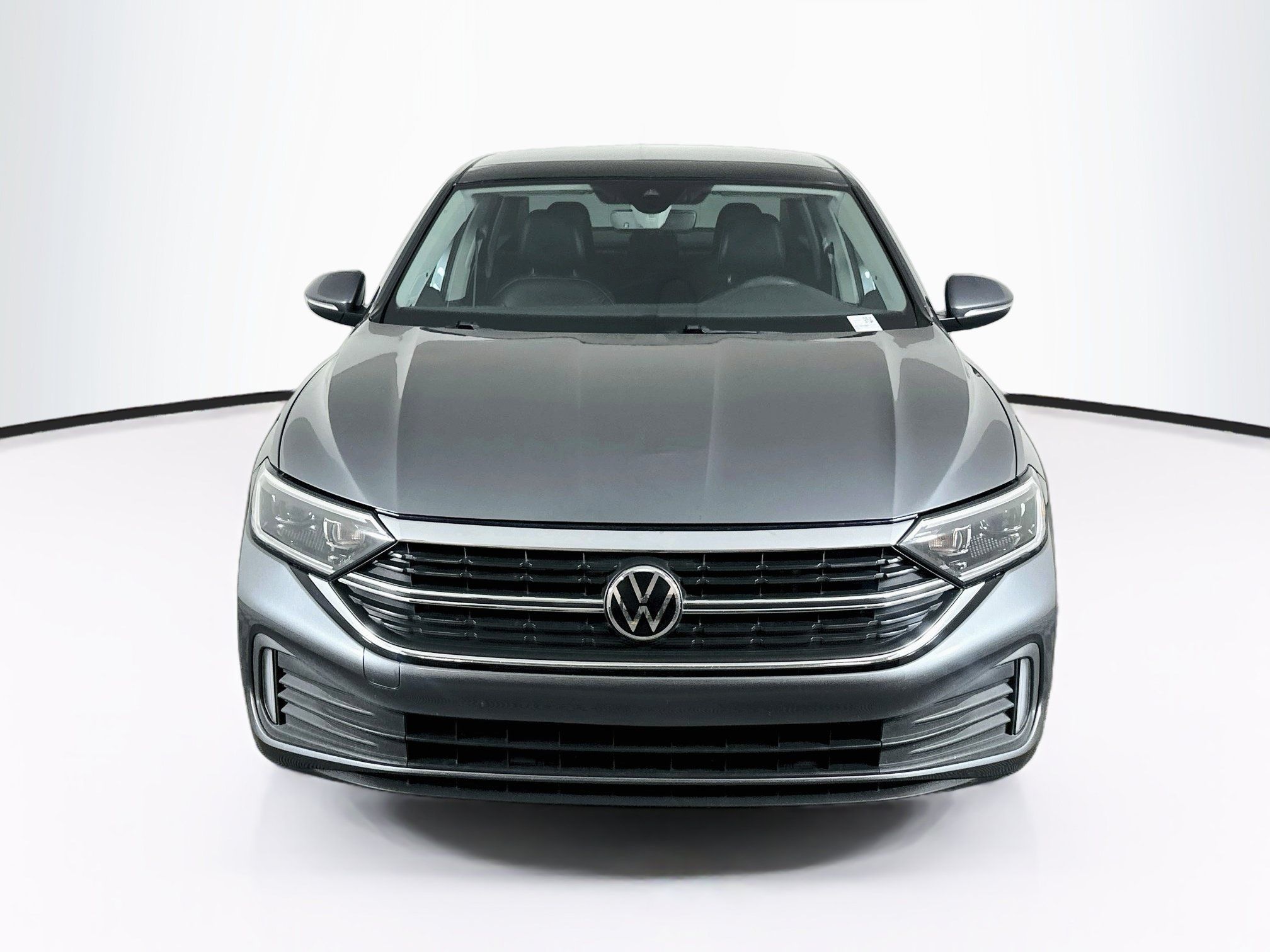 Used 2022 Volkswagen Jetta SEL FWD image 2