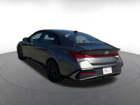 Used 2026 Hyundai Elantra Sport FWD image 10