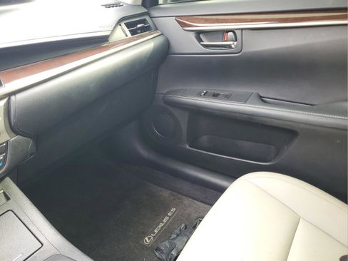 Used 2013 Lexus ES 350 w/ Premium Pkg image 21