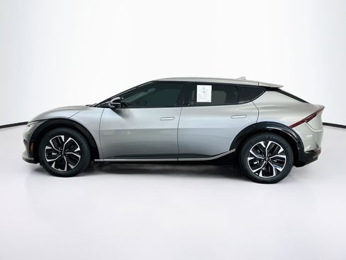 Used 2024 Kia EV6 Wind w/ Wind Technology Package AWD/4WD image 4
