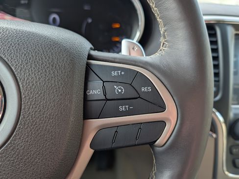 Used 2014 Jeep Grand Cherokee Overland w/ Trailer Tow Group IV image 23