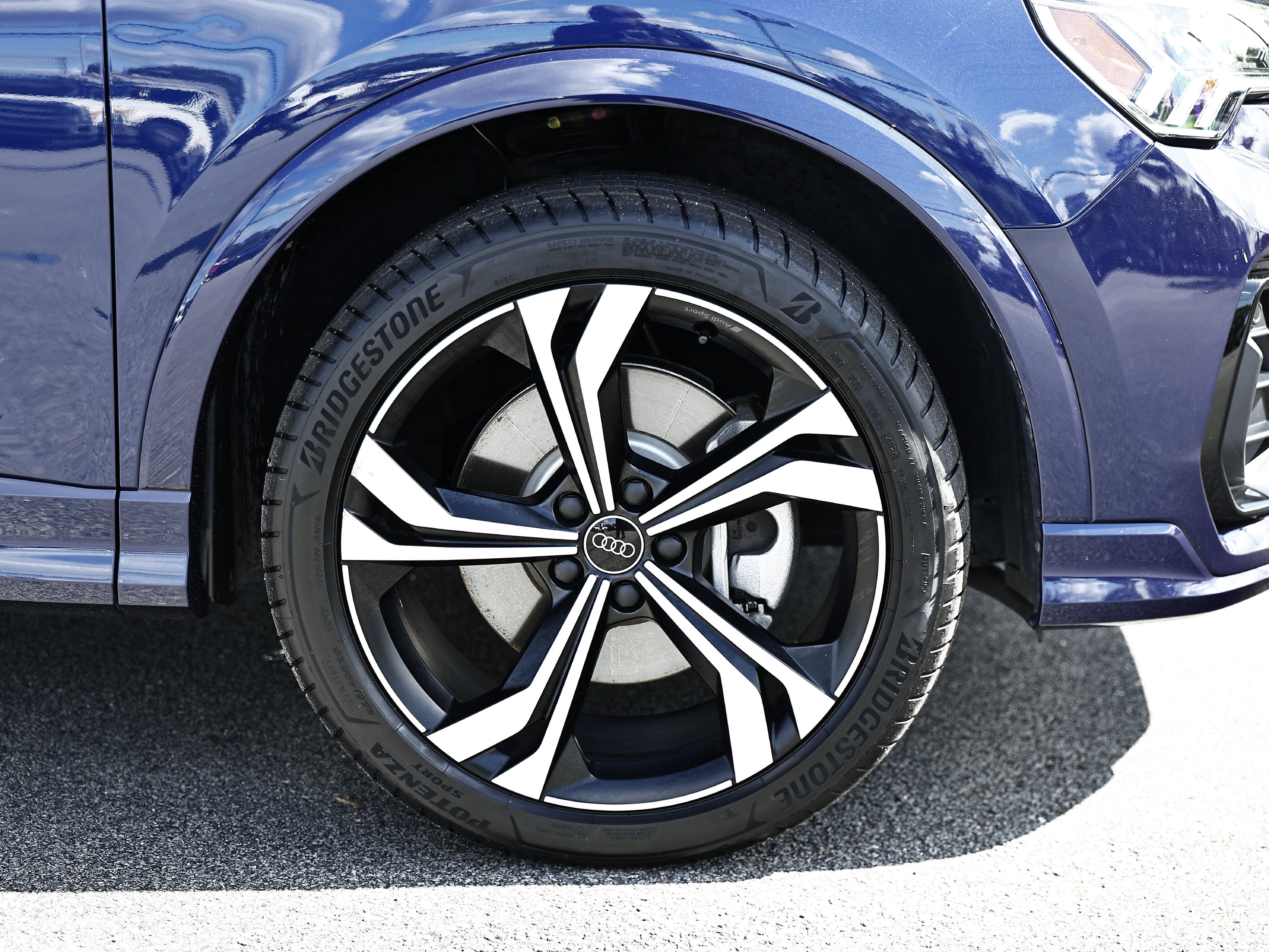 Certified 2024 Audi Q3 2.0T Premium Plus AWD/4WD image 5