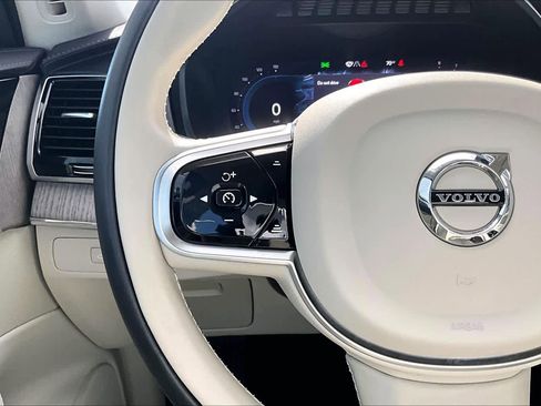 Used 2023 Volvo XC90 B6 Ultimate w/ Protection Package Premier image 24