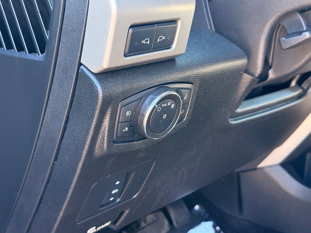 Used 2017 Ford F250 Lariat w/ Chrome Package AWD/4WD image 22