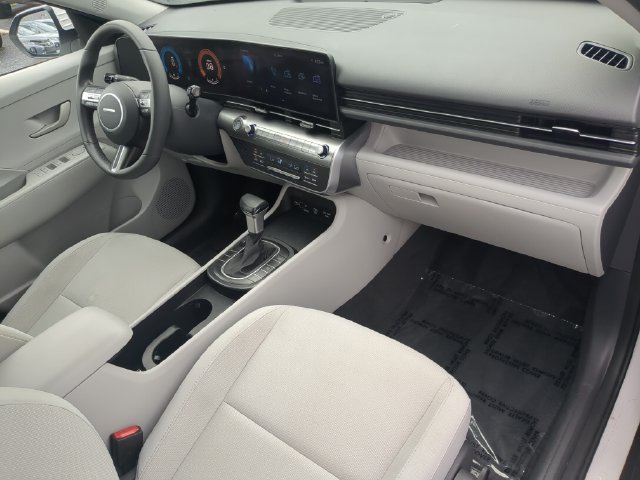 Used 2024 Hyundai Kona SEL FWD image 13