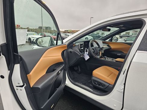 Used 2026 Lexus RX 350h w/ Convenience Package image 18