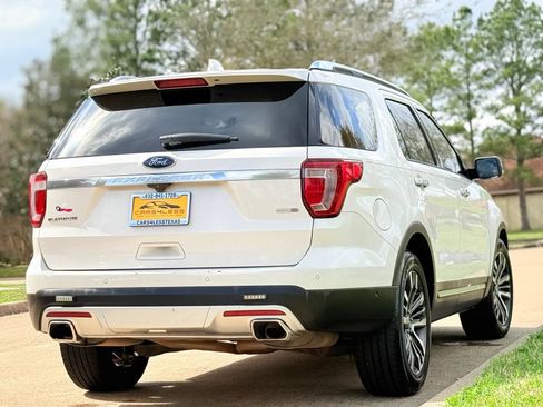 Used 2017 Ford Explorer Platinum AWD/4WD image 5