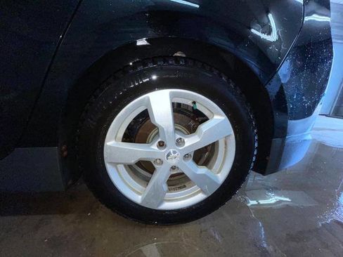 Used 2014 Chevrolet Volt w/ Enhanced Safety Package 1 image 13