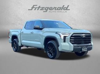 Used 2025 Toyota Tundra SR5 w/ SR5 Premium Package AWD/4WD 360° Tour