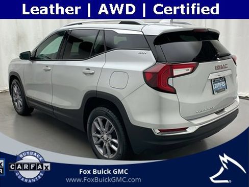 Certified 2022 GMC Terrain SLT w/ LPO, Floor Liner Package image 4