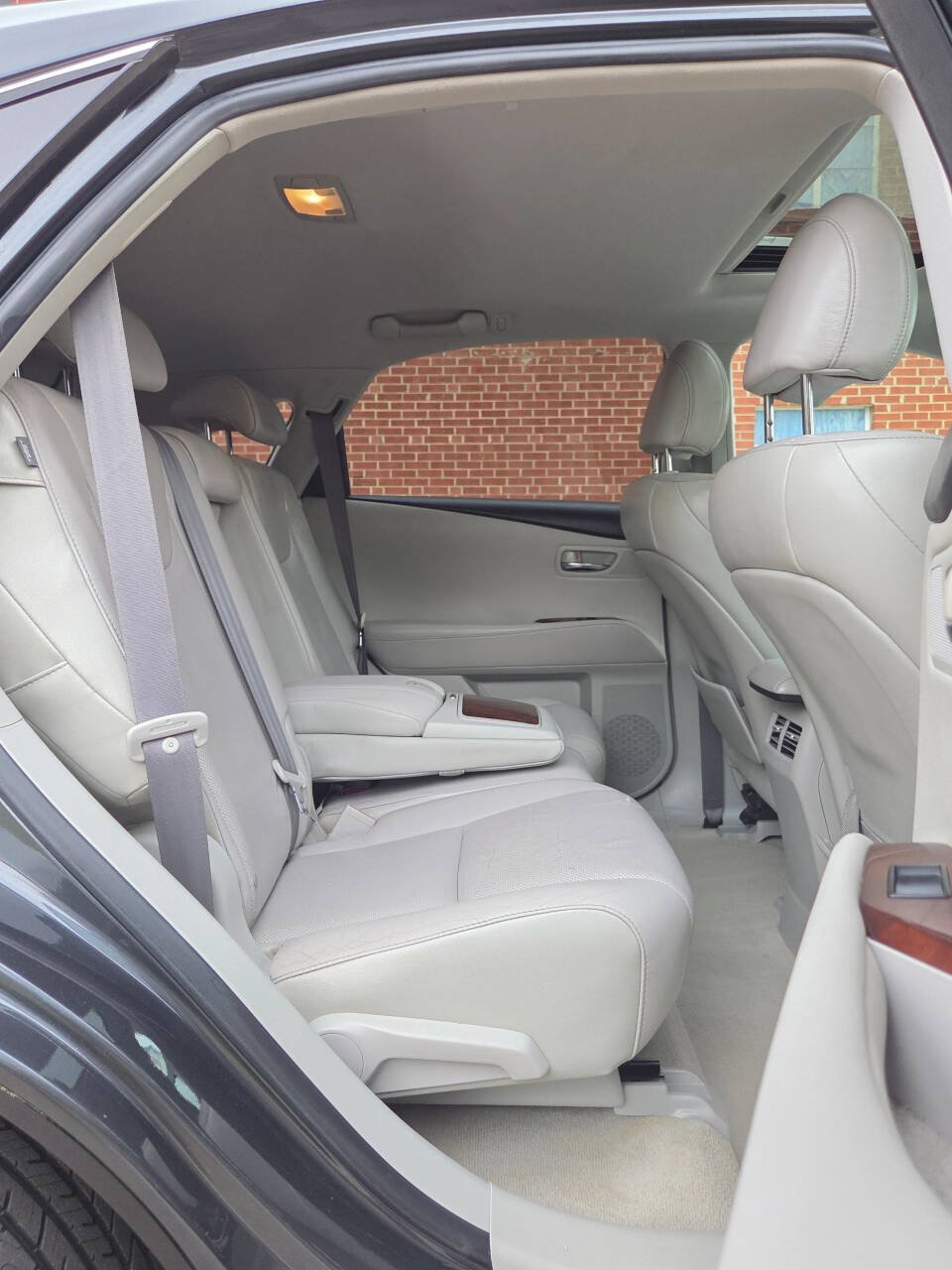 Used 2010 Lexus RX 350 2WD w/ Premium Pkg image 16