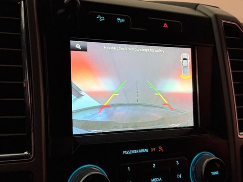 Used 2015 Ford F150 Lariat w/ Equipment Group 502A Luxury AWD/4WD image 33