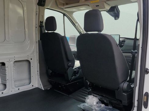 New 2026 Ford Transit 250 148 Medium Roof RWD image 13