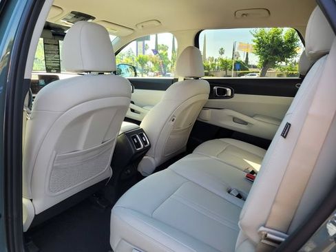 New 2026 Kia Sorento EX FWD image 6