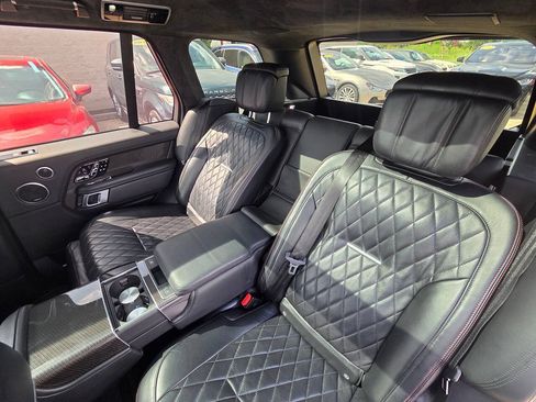 Used 2019 Land Rover Range Rover SV Autobiography Dynamic AWD/4WD image 11