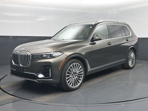 Used 2021 BMW X7 xDrive40i w/ Premium Package AWD/4WD image 9