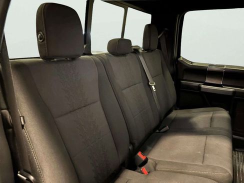 Used 2018 Ford F150 XLT w/ Equipment Group 302A Luxury image 20