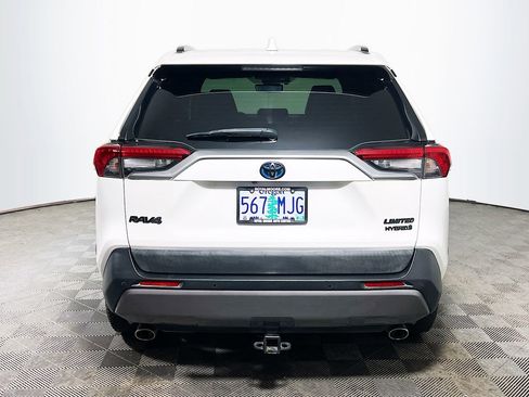 Used 2020 Toyota RAV4 Limited AWD/4WD image 7