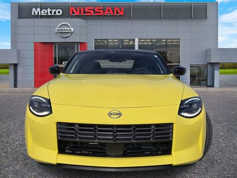 Used 2024 Nissan Z Performance w/ Floor Mat Package image 2