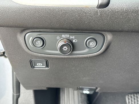 Used 2020 GMC Terrain SLT w/ Preferred Package AWD/4WD image 32