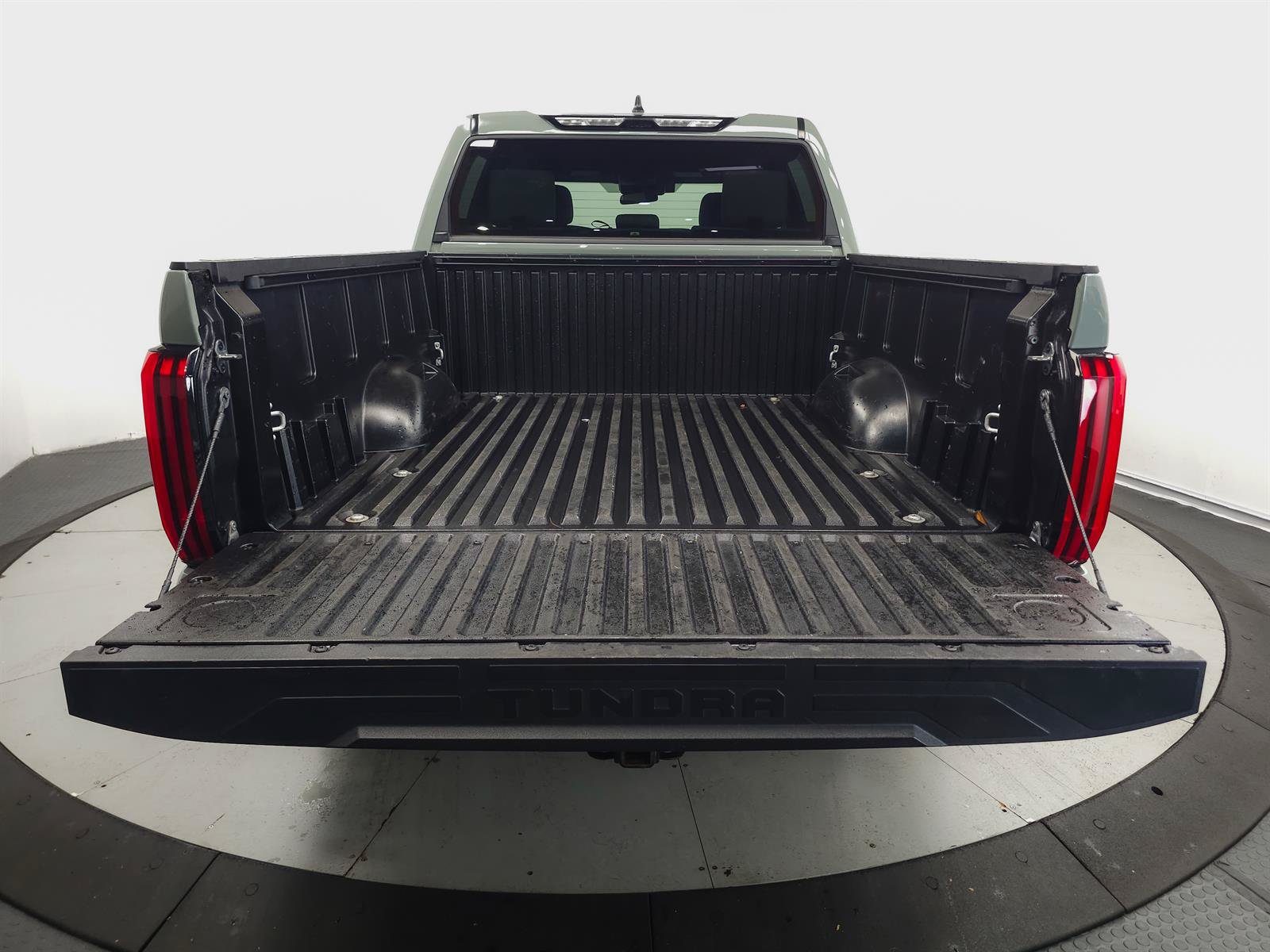 Used 2025 Toyota Tundra SR5 w/ SR5 Convenience Package AWD/4WD image 12