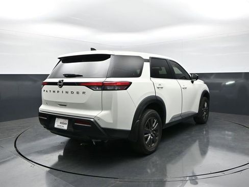Used 2023 Nissan Pathfinder S FWD image 8