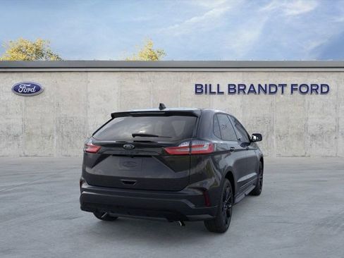 New 2024 Ford Edge SE w/ Black Appearance Package image 3
