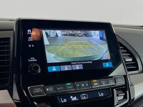 Used 2023 Honda Odyssey Sport image 12