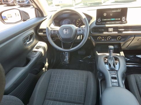 Used 2024 Honda HR-V LX image 10
