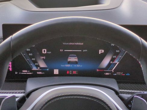 Used 2025 BMW X7 M60i image 35