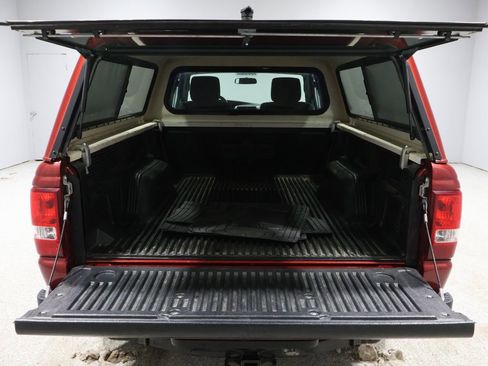 Used 2011 Ford Ranger XLT image 4