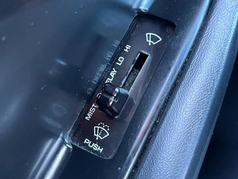 Used 1987 Chevrolet Corvette Convertible image 16