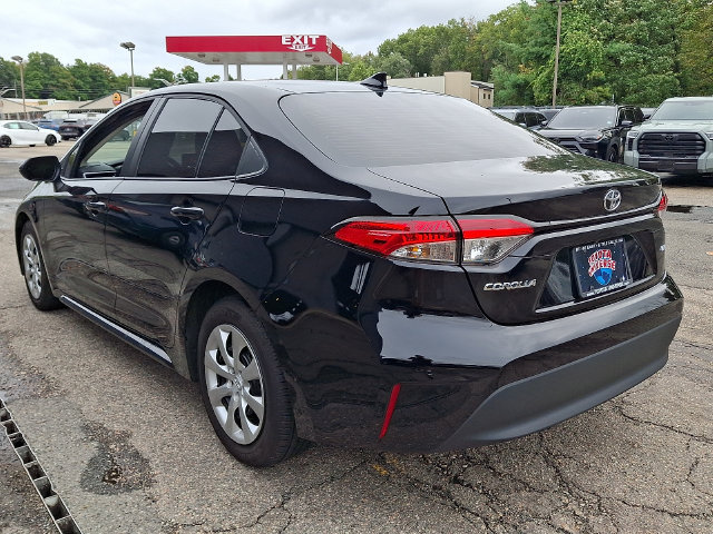 Certified 2026 Toyota Corolla LE w/ Carpet Mat Package (TMS) FWD image 3