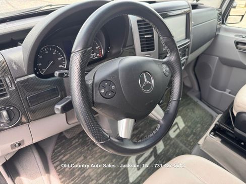 Used 2017 Mercedes-Benz Sprinter 3500 image 66